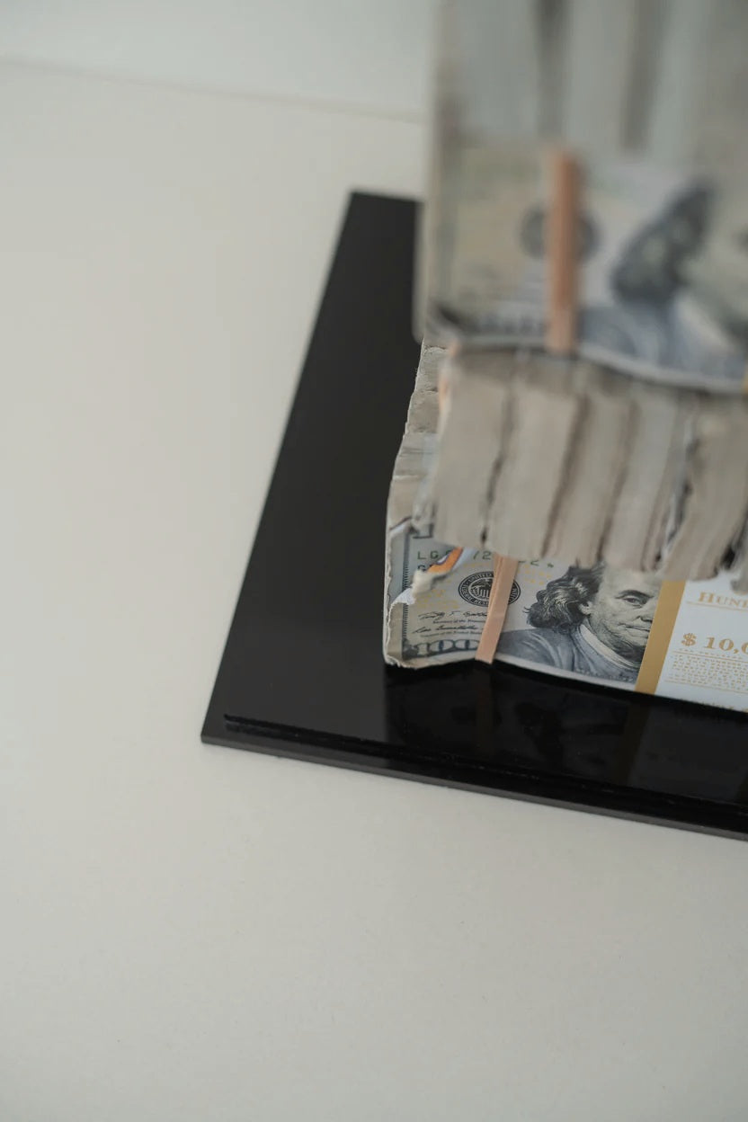 THE DESK MONEY BLOCK