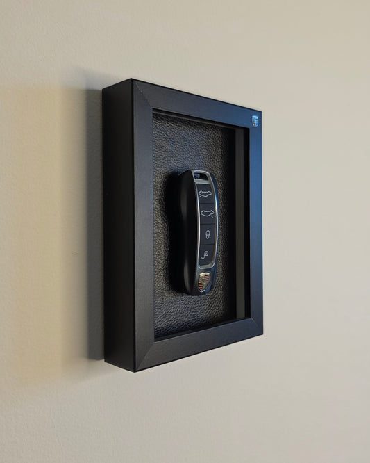 THE Black Leather PORSCHE