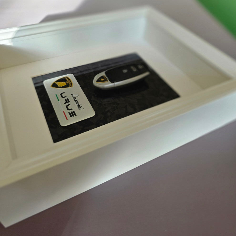 BREAK GLASS - Lamborghini Urus Key Frame | White Edition