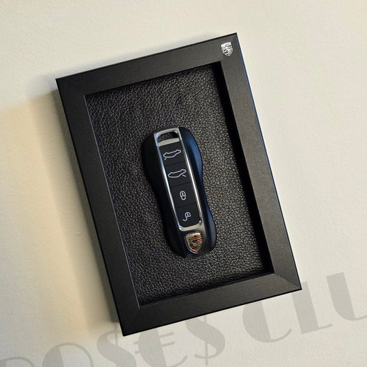 THE Black Leather PORSCHE