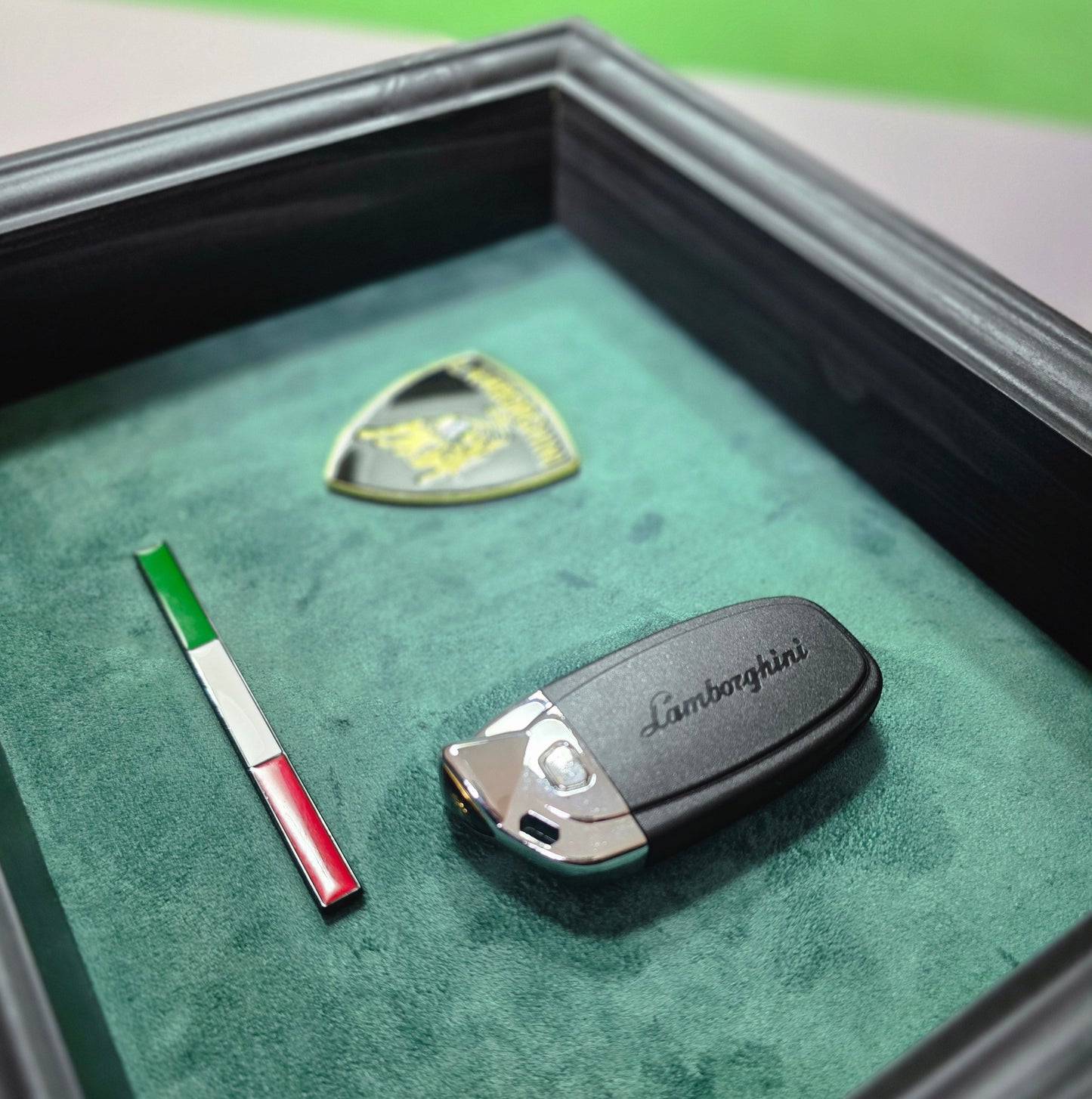 BREAK GLASS - Green Lamborghini Key Frame